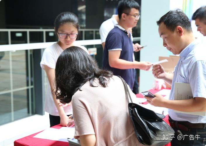 广告牛 以互联网新零售思维重塑广告行业，抢抓数字化转型新机遇
